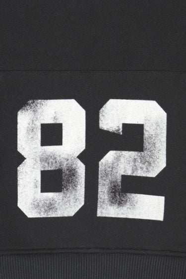 82 HOODIE BLACK