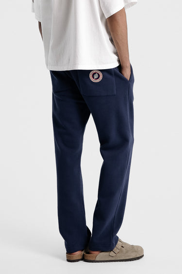 F ICONIC STRAIGHT NIGHT