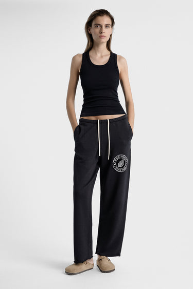 PEARL STRAIGHT BLACK