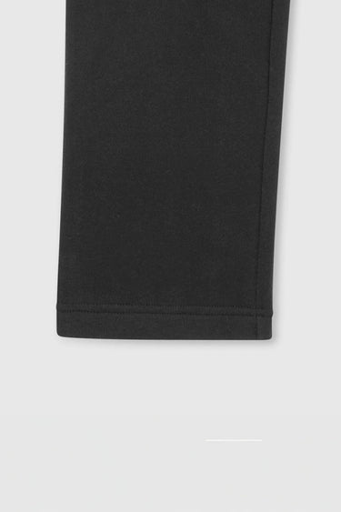 F ICONIC STRAIGHT BLACK