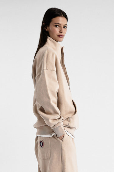 F ICONIC TRUCK WHITE PEPPER